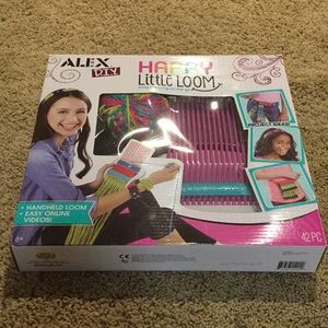 Happy little loom, loom making kit.